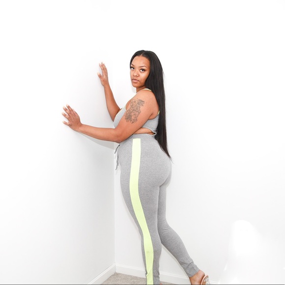 Women’s Comfy Jumpsuit - Picture 14 of 16